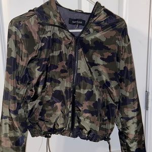 Camo Windbreaker Crop